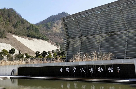 （图7 毛泽东视察安徽钢铁厂） 1.png